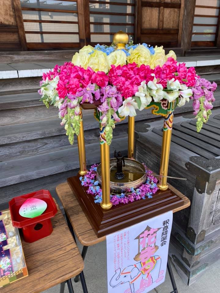 令和2年本覺寺花まつり花御堂